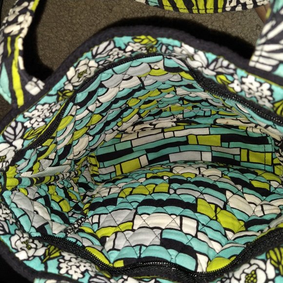 VERA BRADLEY - ISLAND BLOOMS - SMALL TOTE -  GOOD - Picture 5 of 5